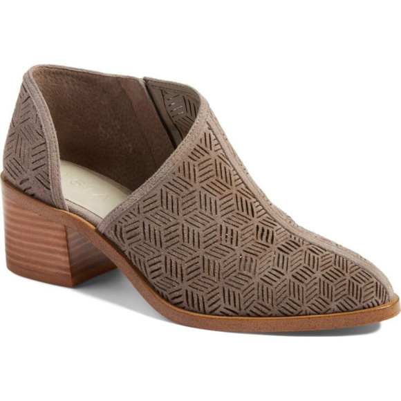 SOLD - Picture 4 of 4